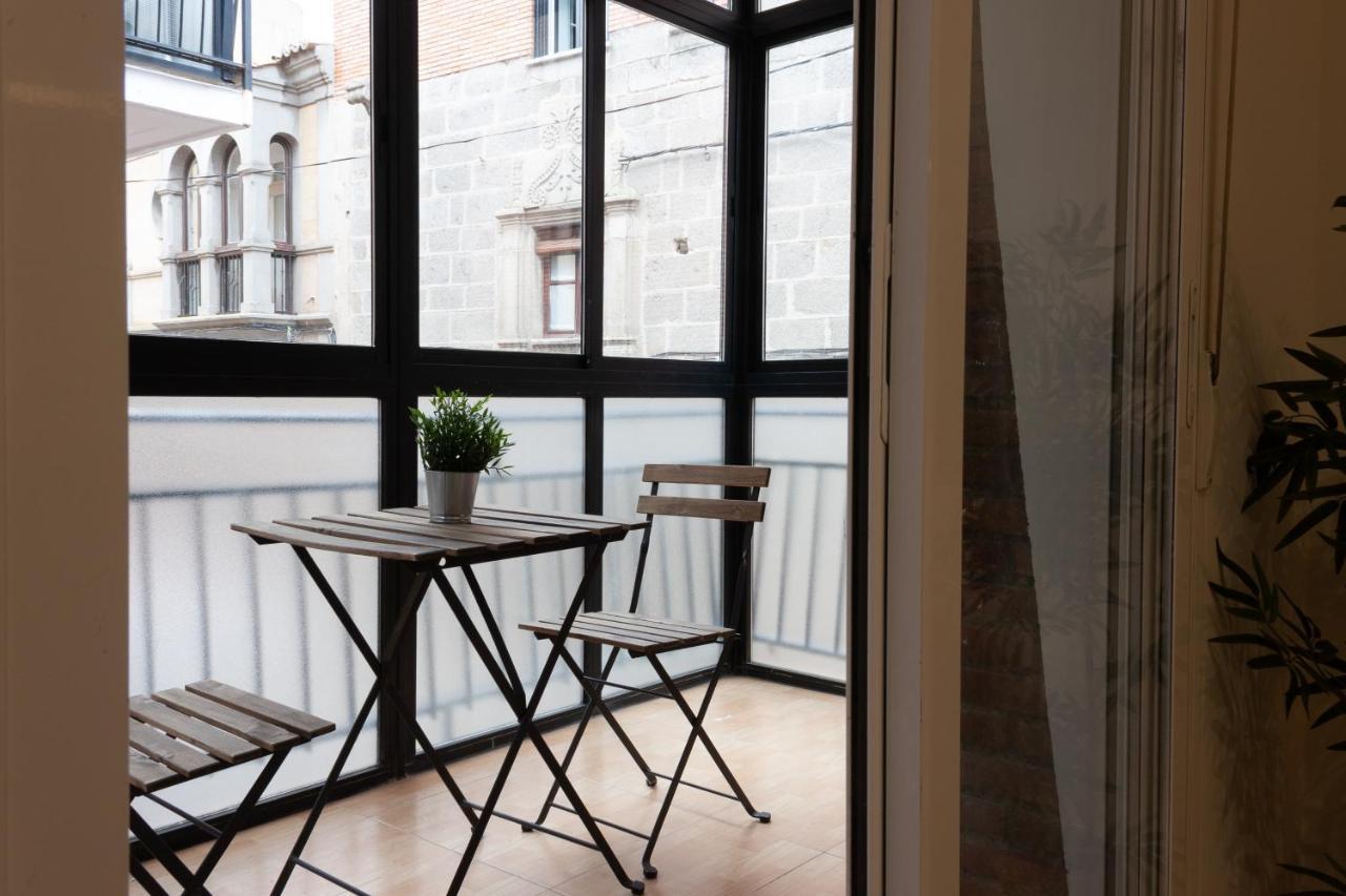 Premium Plaza Mayor Con Parking Apartment